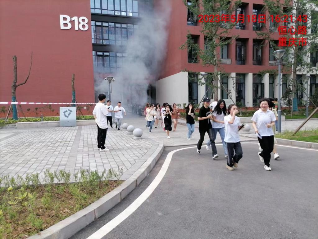 1D13B
